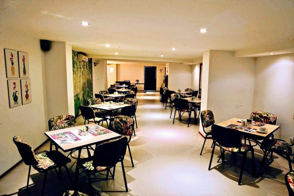 Portal Del Rodeo Apartahotel メデジン エクステリア 写真