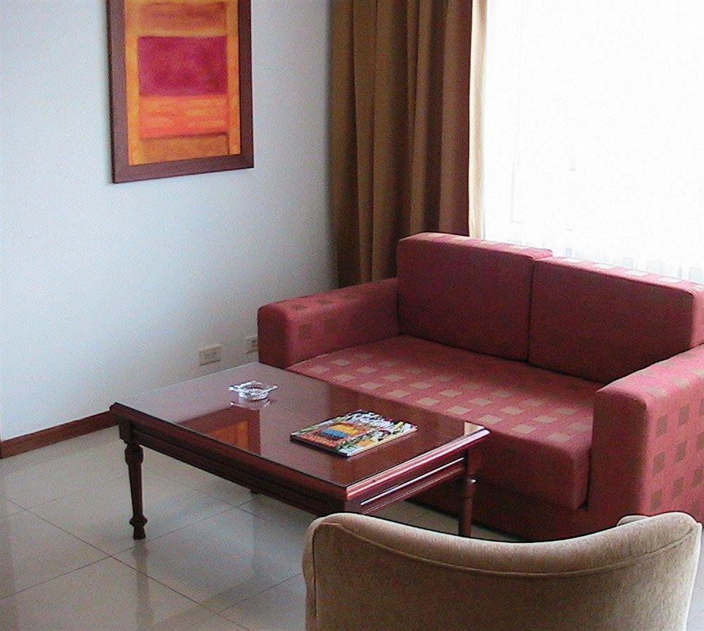 Portal Del Rodeo Apartahotel メデジン エクステリア 写真